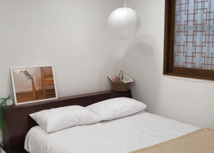 Tommy House 4*