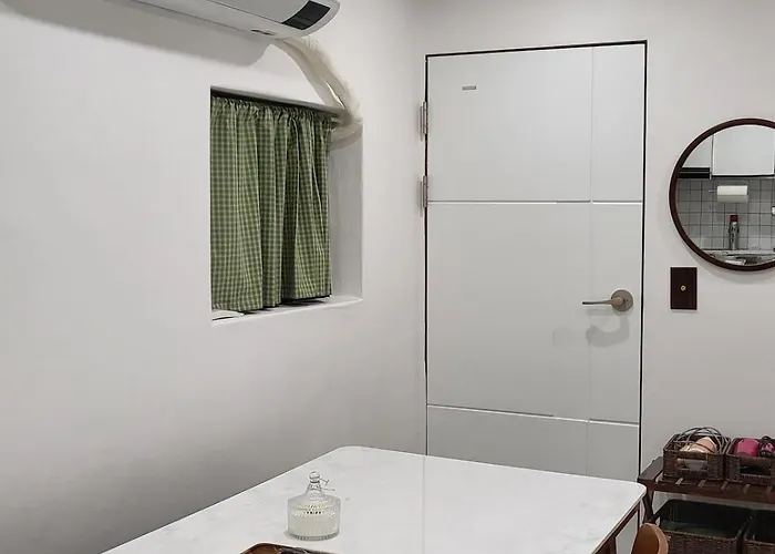 Tommy House Acomodação com café da manhã  4*